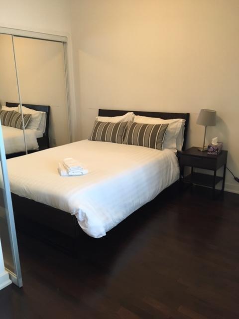Condo Downtown, Cn Tower, Financial District Торонто Номер фото