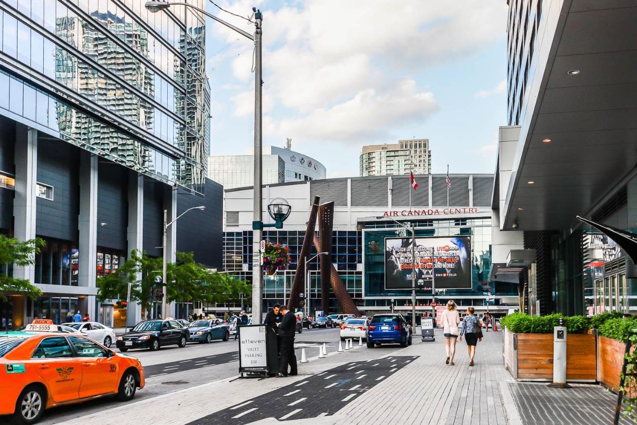 Condo Downtown, Cn Tower, Financial District Торонто Екстер'єр фото