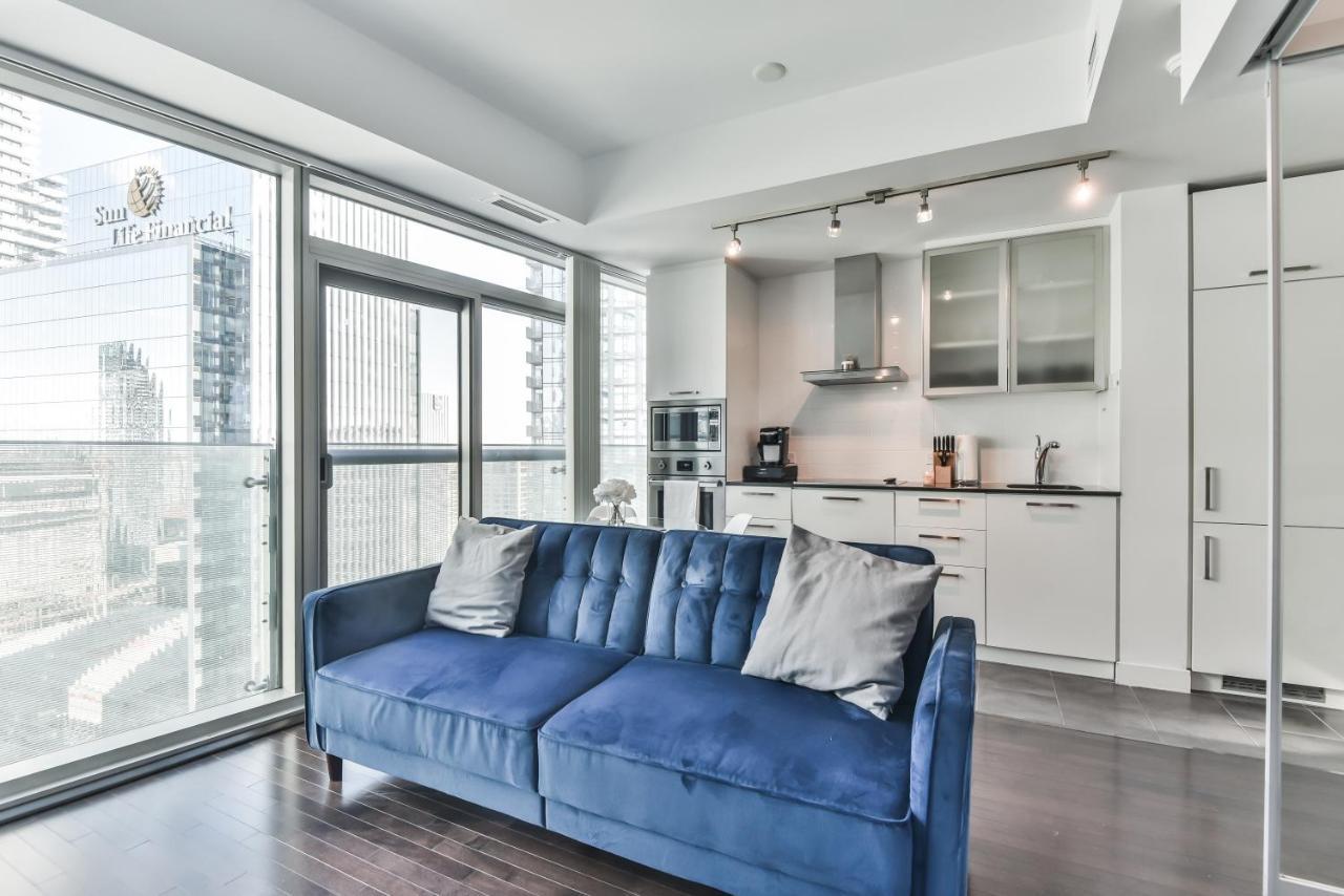 Condo Downtown, Cn Tower, Financial District Торонто Екстер'єр фото