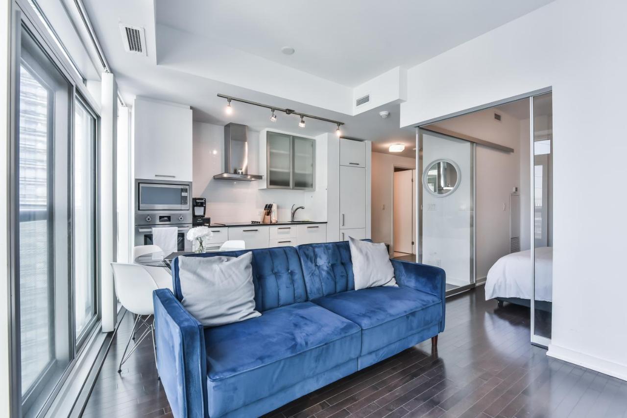 Condo Downtown, Cn Tower, Financial District Торонто Екстер'єр фото