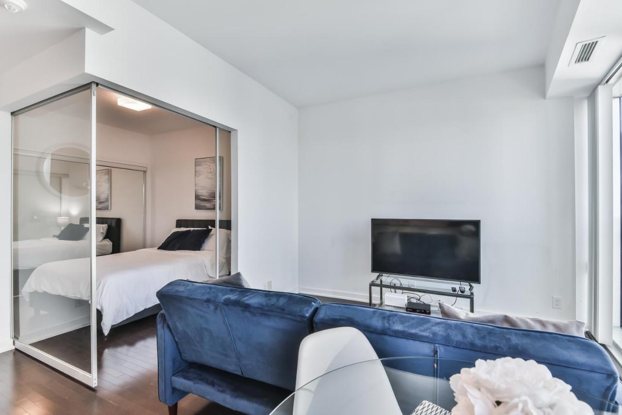Condo Downtown, Cn Tower, Financial District Торонто Екстер'єр фото
