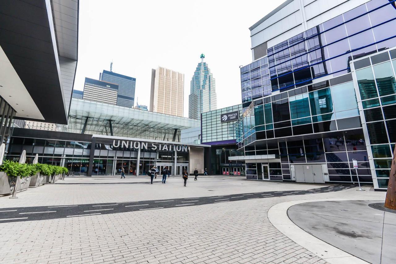 Condo Downtown, Cn Tower, Financial District Торонто Екстер'єр фото