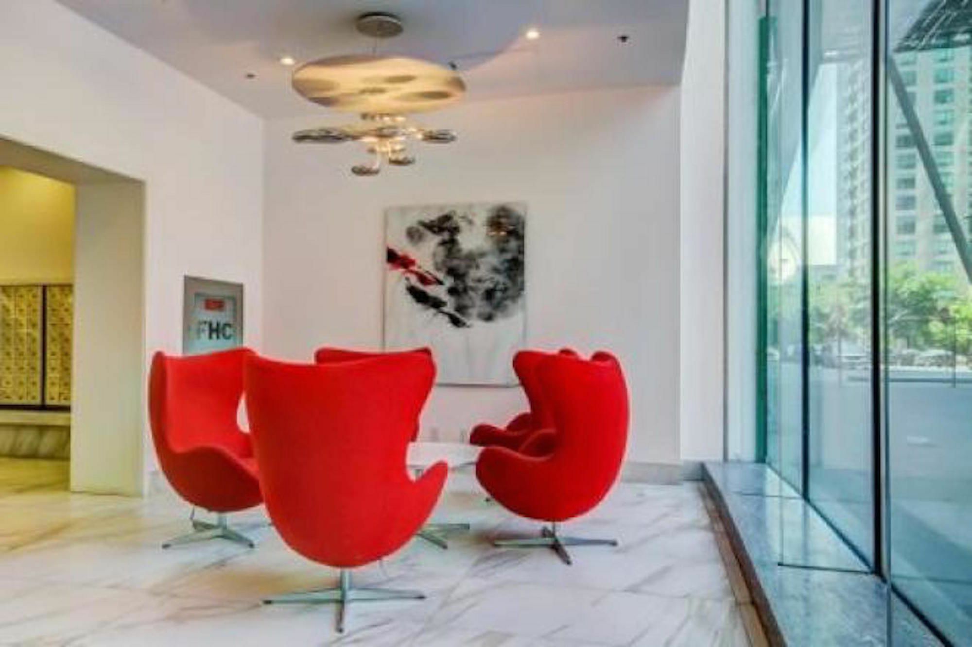 Condo Downtown, Cn Tower, Financial District Торонто Екстер'єр фото